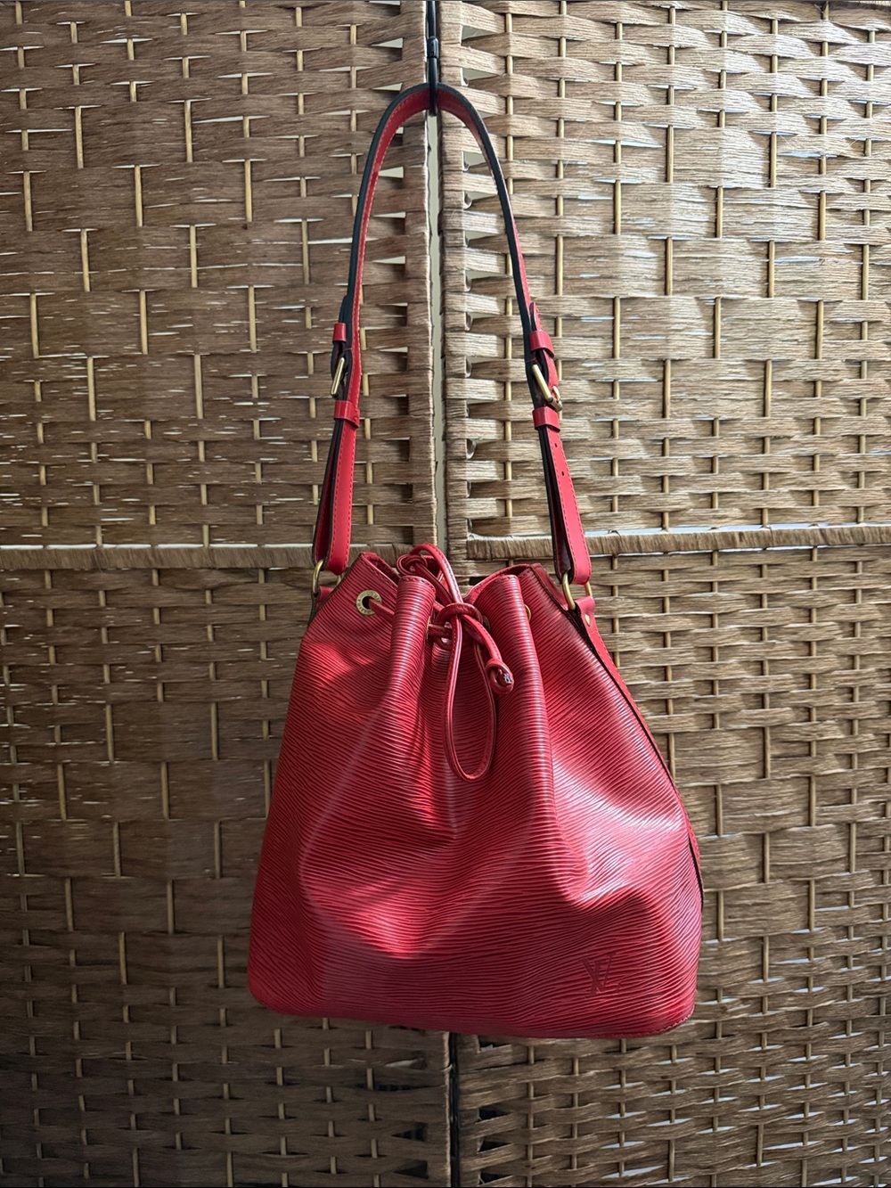 Authentic Louis Vuitton Petit Noe Castilian Red Epi Leather - Picture 3 of 11